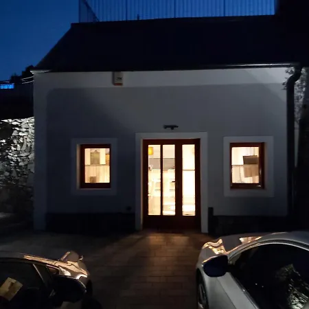 Villő Apartman *