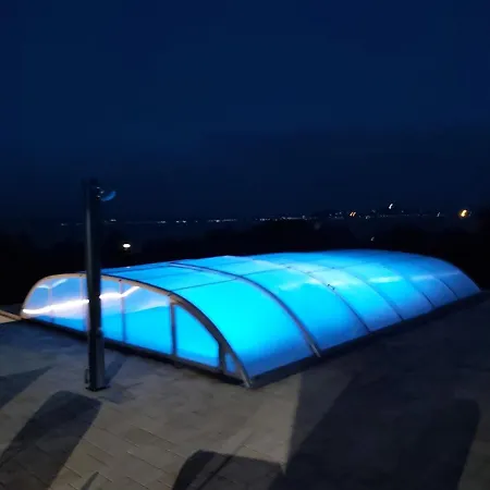 Villo Бадачоньтомай